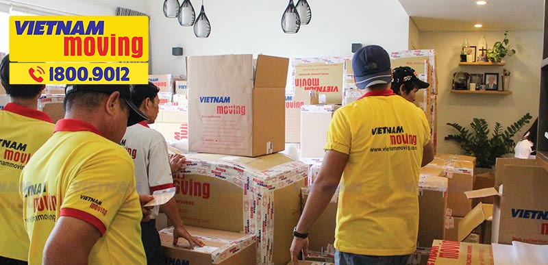 Đội ngũ nhân viên chuyên nghiệp giúp chuyển nhà nhanh chóng