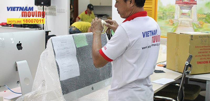 Dịch vụ chuyển văn phòng trọn gói chuyên nghiệp đóng gói và ghi chú cẩn thận