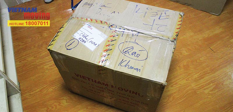 How to pack clothes for house moving