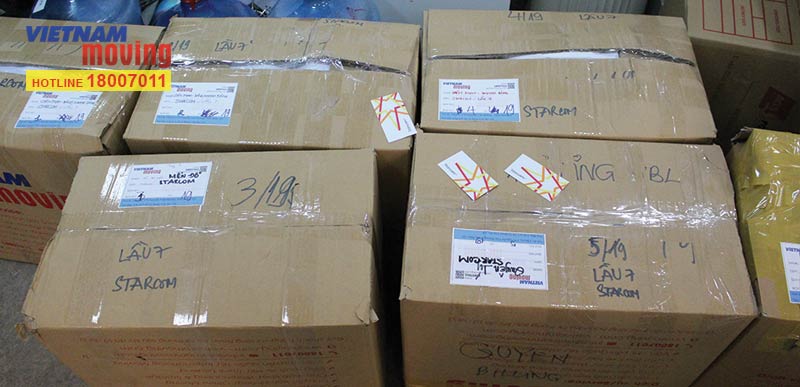 Quy trình chuyên nghiệp, đồ đạc được đóng gói và đánh dấu rõ ràng