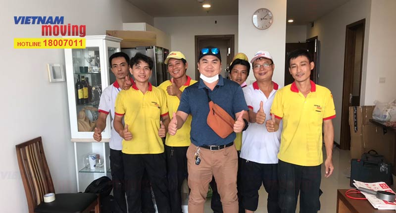 Khách hàng sử dụng dịch vụ chuyển nhà trọn gói Vietnam Moving