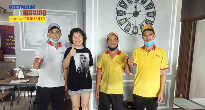 Khách hàng hài lòng với dịch vụ chuyển nhà Vietnam Moving