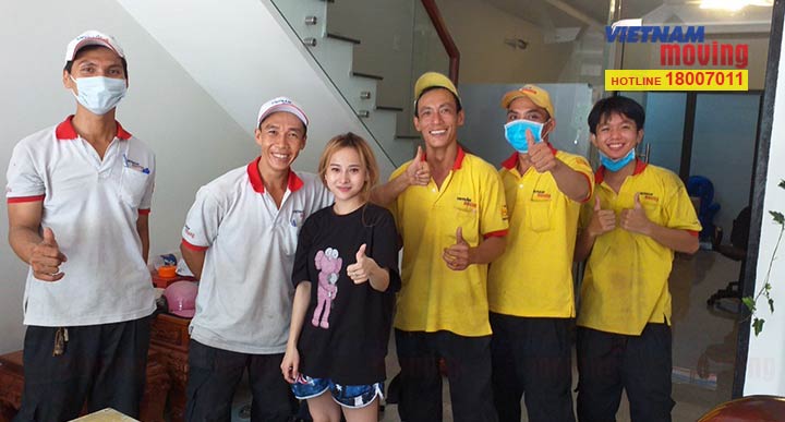 Khách hàng hài lòng với dịch vụ chuyển nhà trọn gói Vietnam Moving