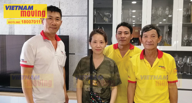 Khách hàng chuyển nhà tháng 4