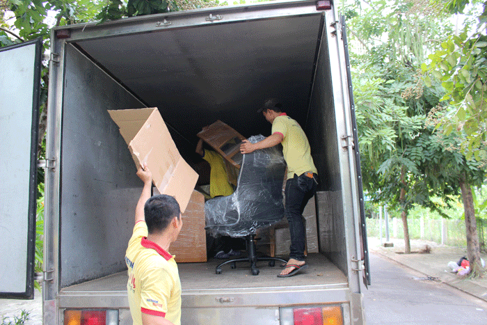 Xe tải dịch vụ chuyển nhà quận 4 tại TPHCM - Công ty Vietnam Moving