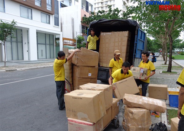 Dịch vụ thuê xe tải quận 9 TPHCM tại Vietnam Moving.