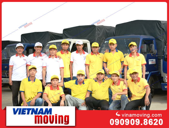 Đội ngũ nhân viên dịch vụ cho thuê xe tải đông lạnh chở hàng hóa cung cấp tại Vietnam Moving